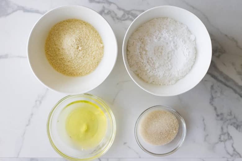 مواد اولیه شیرینی ماکارون