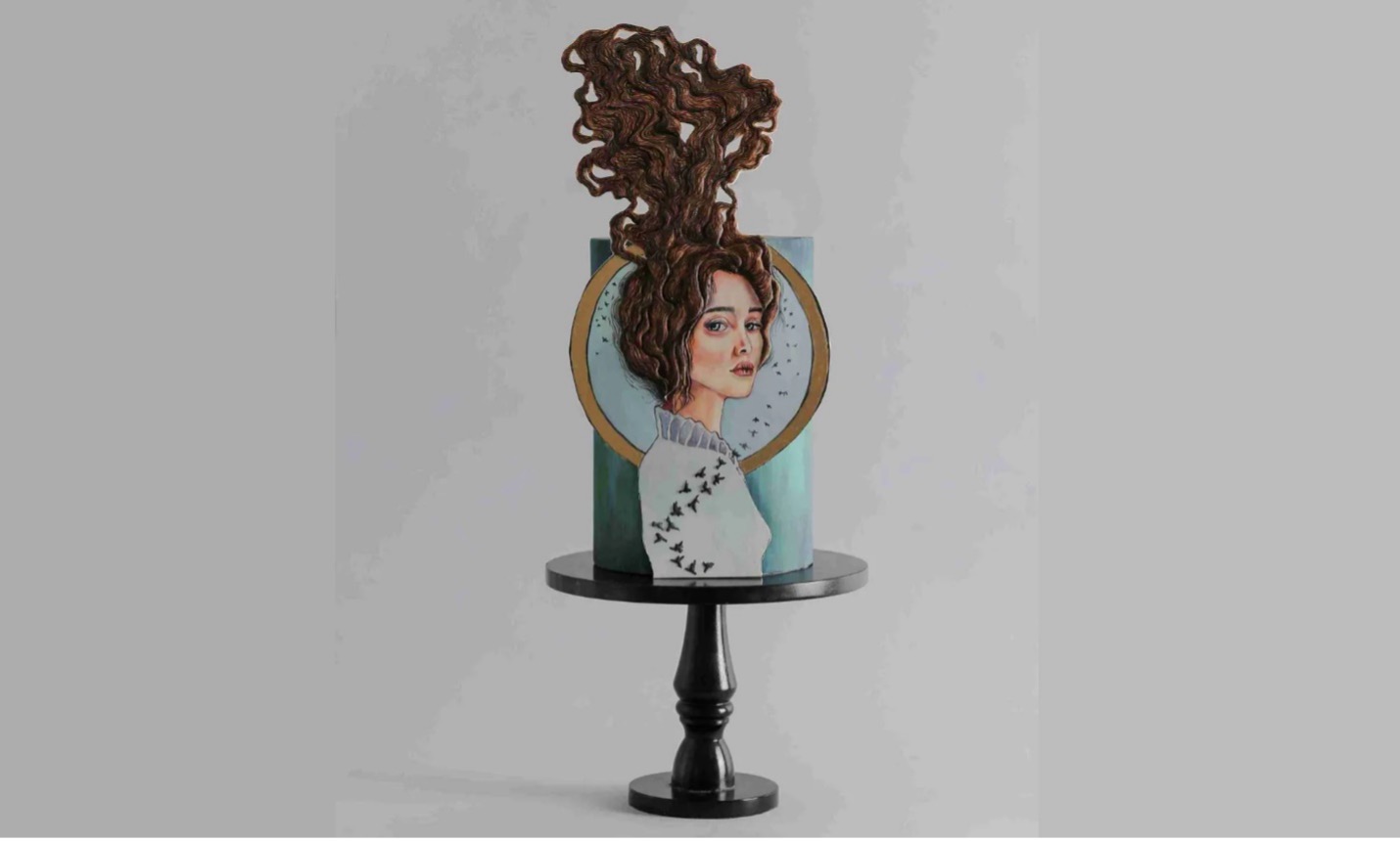 نقاشی روی فوندانت 