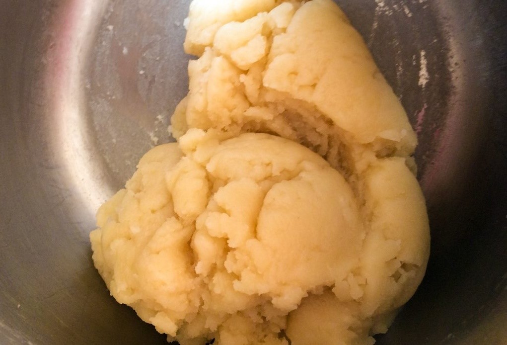 درست کردن خمیر نان برنجی