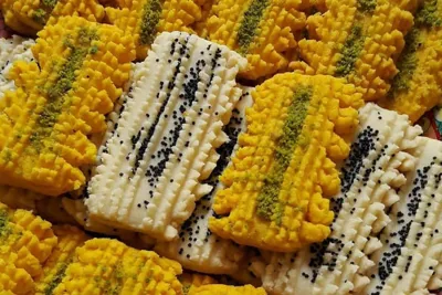 طرز تهیه شیرینی چرخی قزوینی