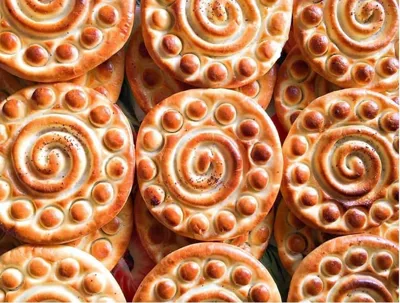 طرز تهیه کلوچه فومن سنتی